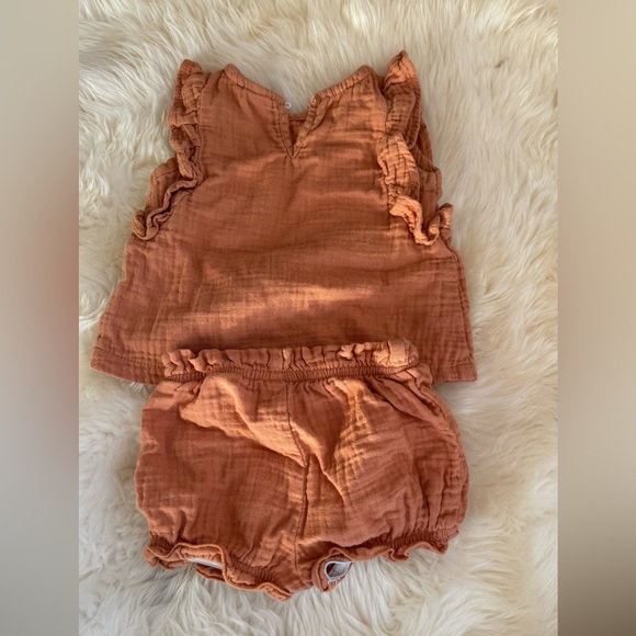 FOCUS KIDS 2 PIECE ORANGE SET 18 MONTHS - Picture 2 of 4